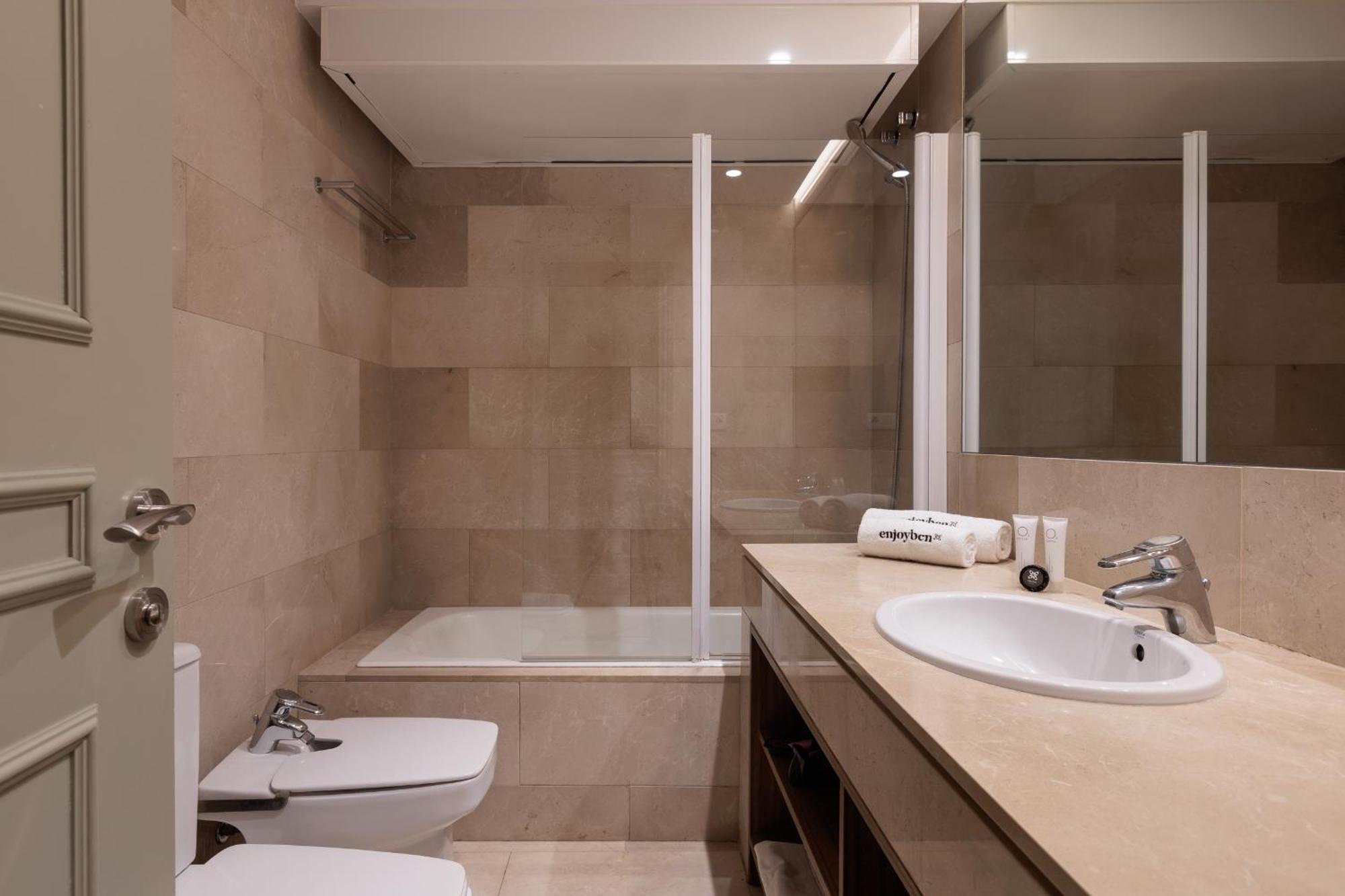 Ferienwohnung Passeig De Gracia By Enjoybcn Barcelona Exterior foto